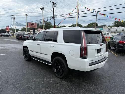 2019 Cadillac Escalade Luxury