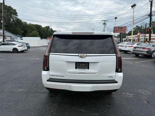 2019 Cadillac Escalade Luxury