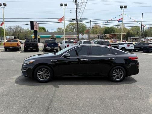 2020 Kia Optima LX