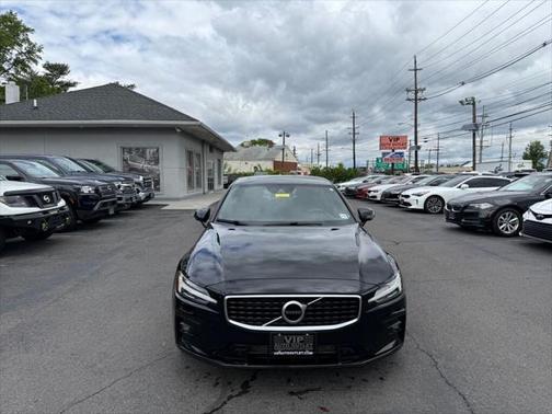 2020 Volvo S60 T6 R-Design