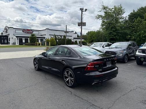 2020 Volvo S60 T6 R-Design