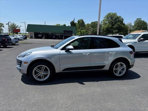 2017 Porsche Macan Base