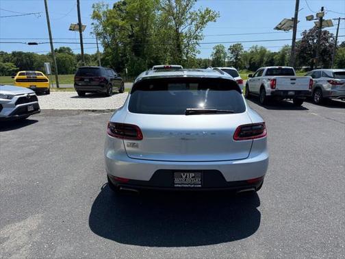 2017 Porsche Macan Base