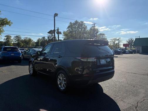 2020 Land Rover Discovery SE