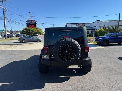 2017 Jeep Wrangler Unlimited Willy Wheeler 4x4