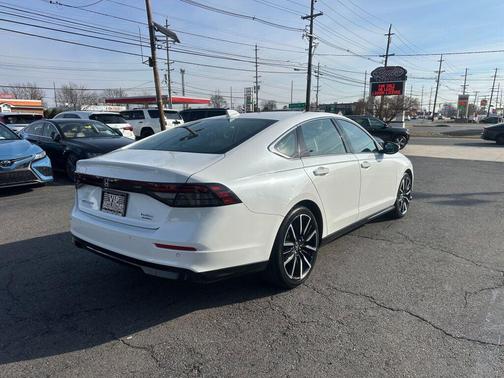 2024 Honda Accord Hybrid Touring