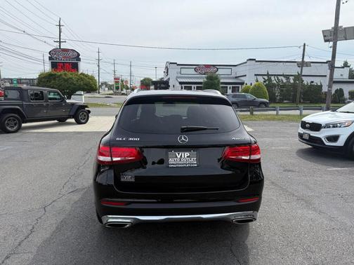 2017 Mercedes-Benz GLC 300 4MATIC