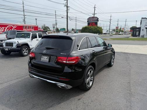 2017 Mercedes-Benz GLC 300 4MATIC