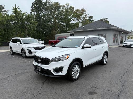 2016 Kia Sorento LX