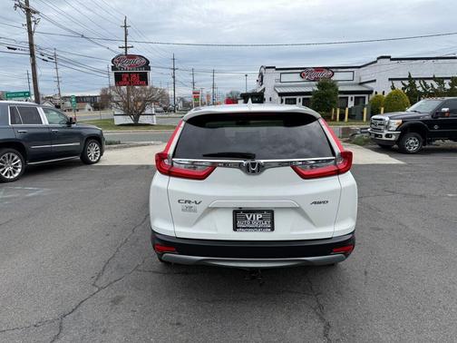 White Diamond Pearl 2017 Honda CR-V EX