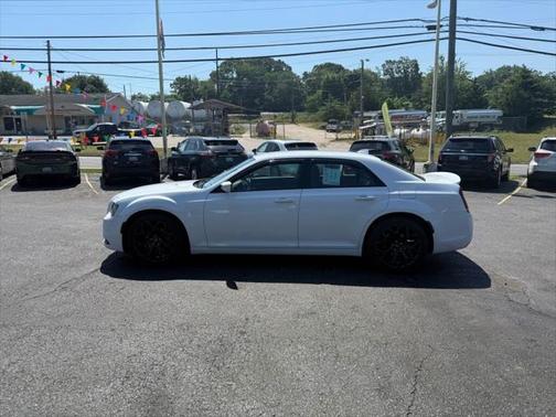 2019 Chrysler 300 S