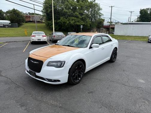 2019 Chrysler 300 S