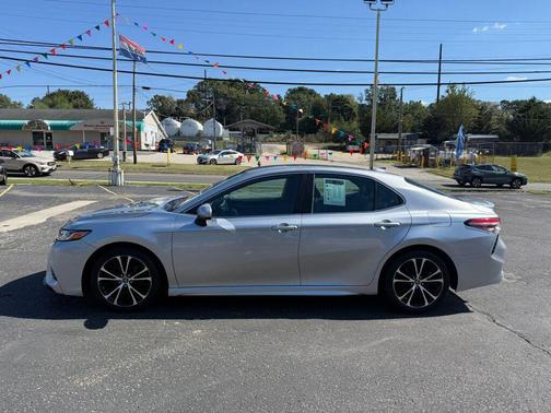 2019 Toyota Camry XLE
