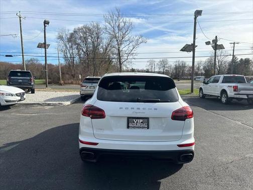 2018 Porsche Cayenne Base
