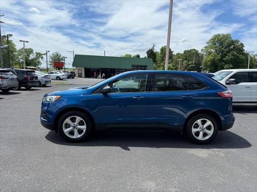 2020 Ford Edge SE