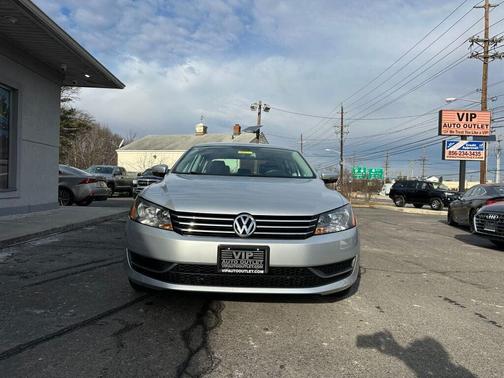 2014 Volkswagen Passat 1.8T S