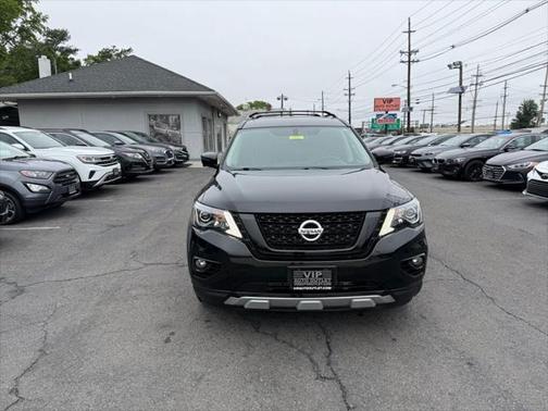 2019 Nissan Pathfinder SL