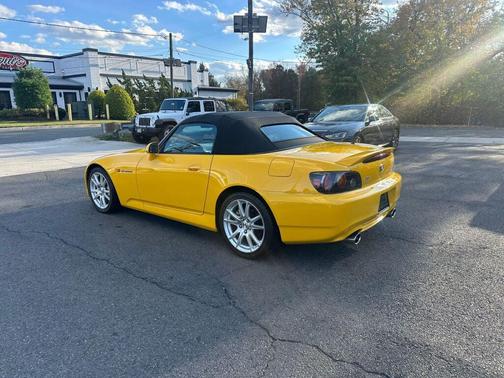 2005 Honda S2000 Base