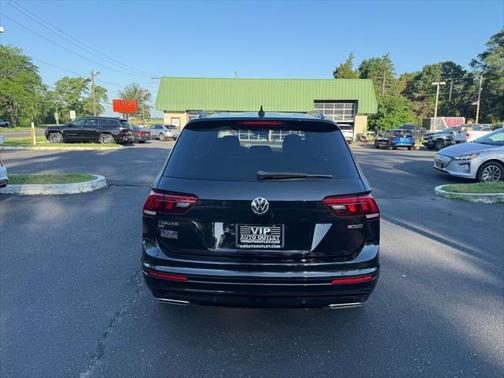 2020 Volkswagen Tiguan 2.0T SEL R-Line Black