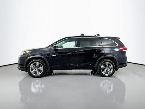 2019 Toyota Highlander Hybrid Platinum