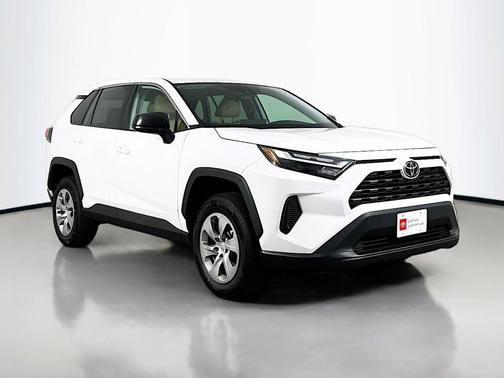 Ice 2023 Toyota RAV4 LE