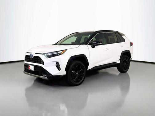 2024 Toyota RAV4 Hybrid SE