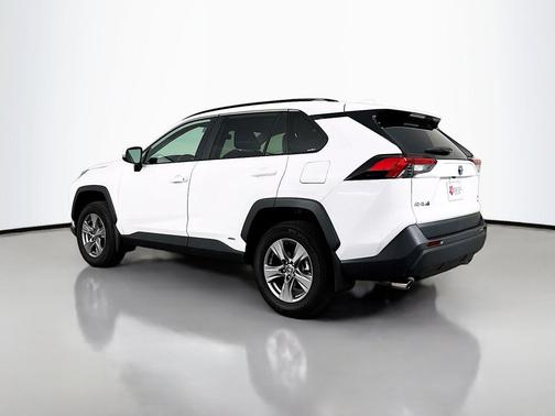 Ice Cap 2024 Toyota RAV4 Hybrid XLE