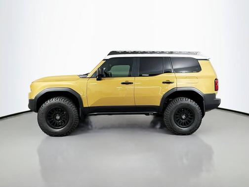 Trail Dust/Gray Scape 2025 Toyota Land Cruiser Base