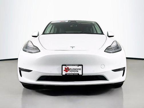 2022 Tesla Model Y Long Range Dual Motor All-Wheel Drive