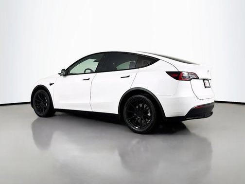 2022 Tesla Model Y Long Range Dual Motor All-Wheel Drive