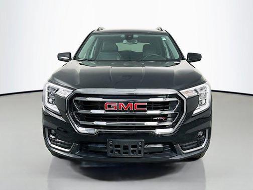 2024 GMC Terrain AWD AT4