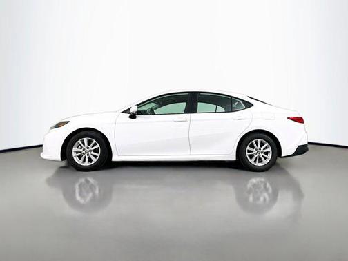 Ice Cap 2025 Toyota Camry LE