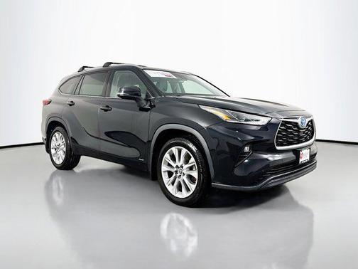 2022 Toyota Highlander Hybrid Limited