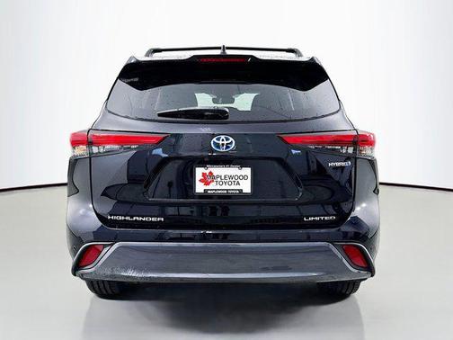 2022 Toyota Highlander Hybrid Limited