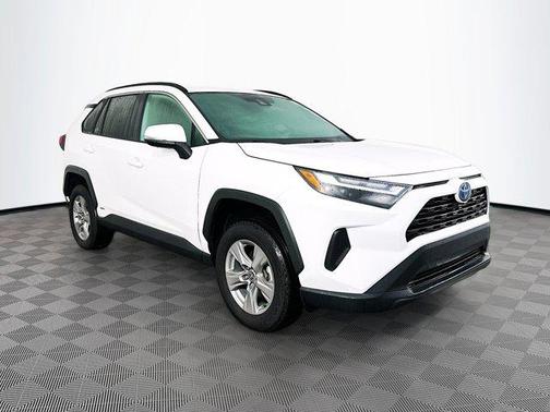 2023 Toyota RAV4 Hybrid XLE