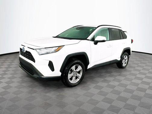 2023 Toyota RAV4 Hybrid XLE