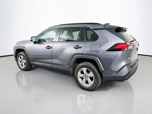2022 Toyota RAV4 Hybrid LE