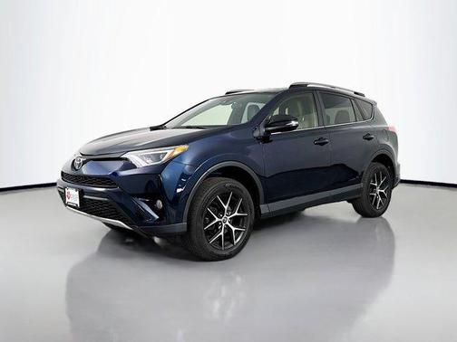 2017 Toyota RAV4 SE