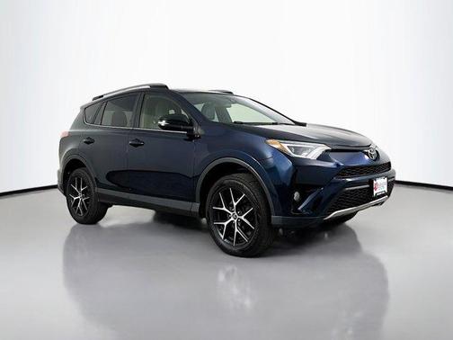 2017 Toyota RAV4 SE