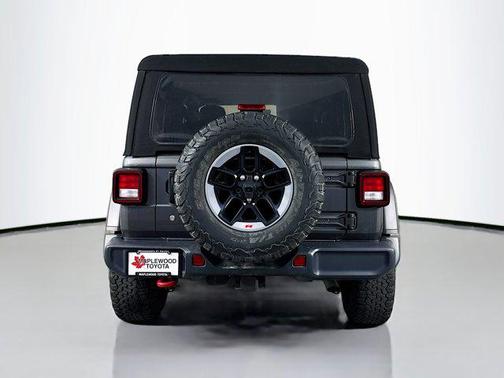 Granite Crystal Metallic Clearcoat 2019 Jeep Wrangler Rubicon