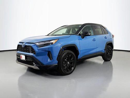 2024 Toyota RAV4 Hybrid SE