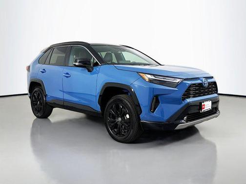 2024 Toyota RAV4 Hybrid SE