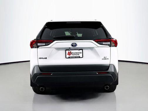 2022 Toyota RAV4 Hybrid LE