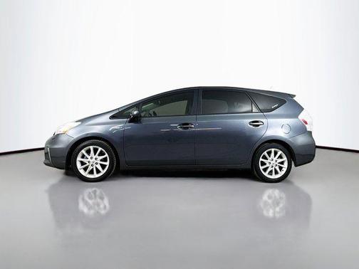 2013 Toyota Prius v Five