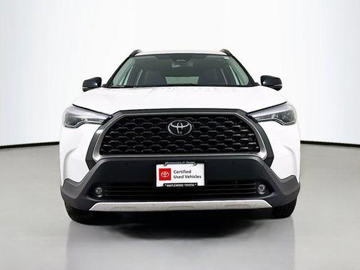 2025 Toyota Corolla Cross XLE