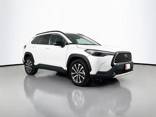 2025 Toyota Corolla Cross XLE