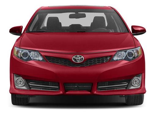 Magnetic Gray Metallic 2013 Toyota Camry SE