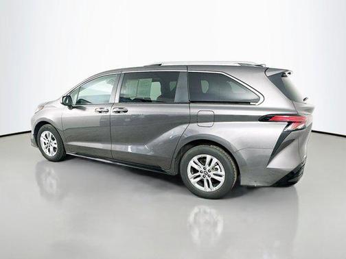 2024 Toyota Sienna Limited 7-Passenger