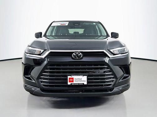2025 Toyota Highlander LE