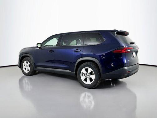 2025 Toyota Highlander LE
